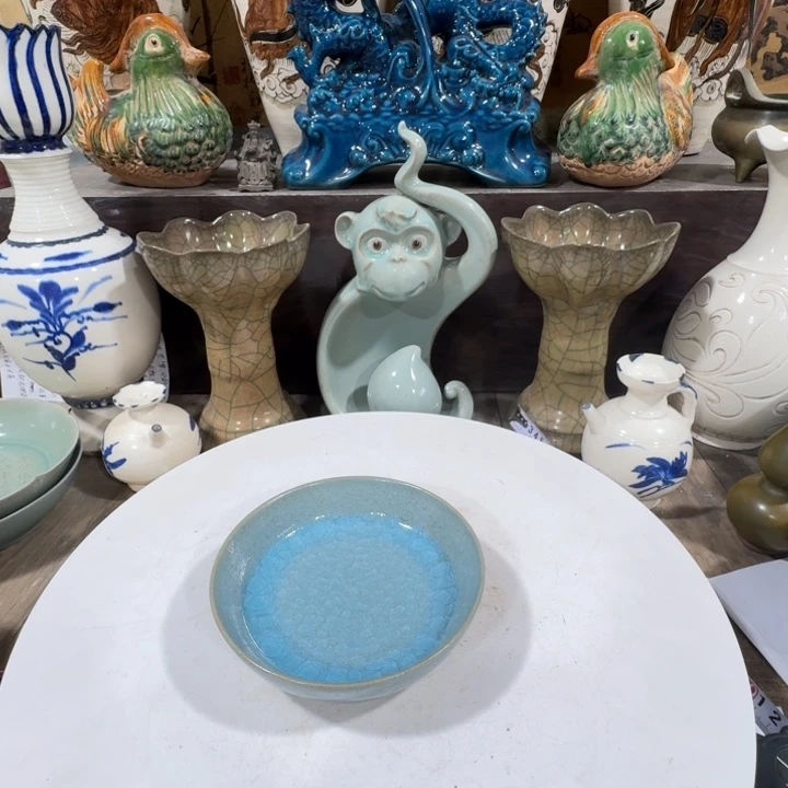 手工制作陶瓷摆件