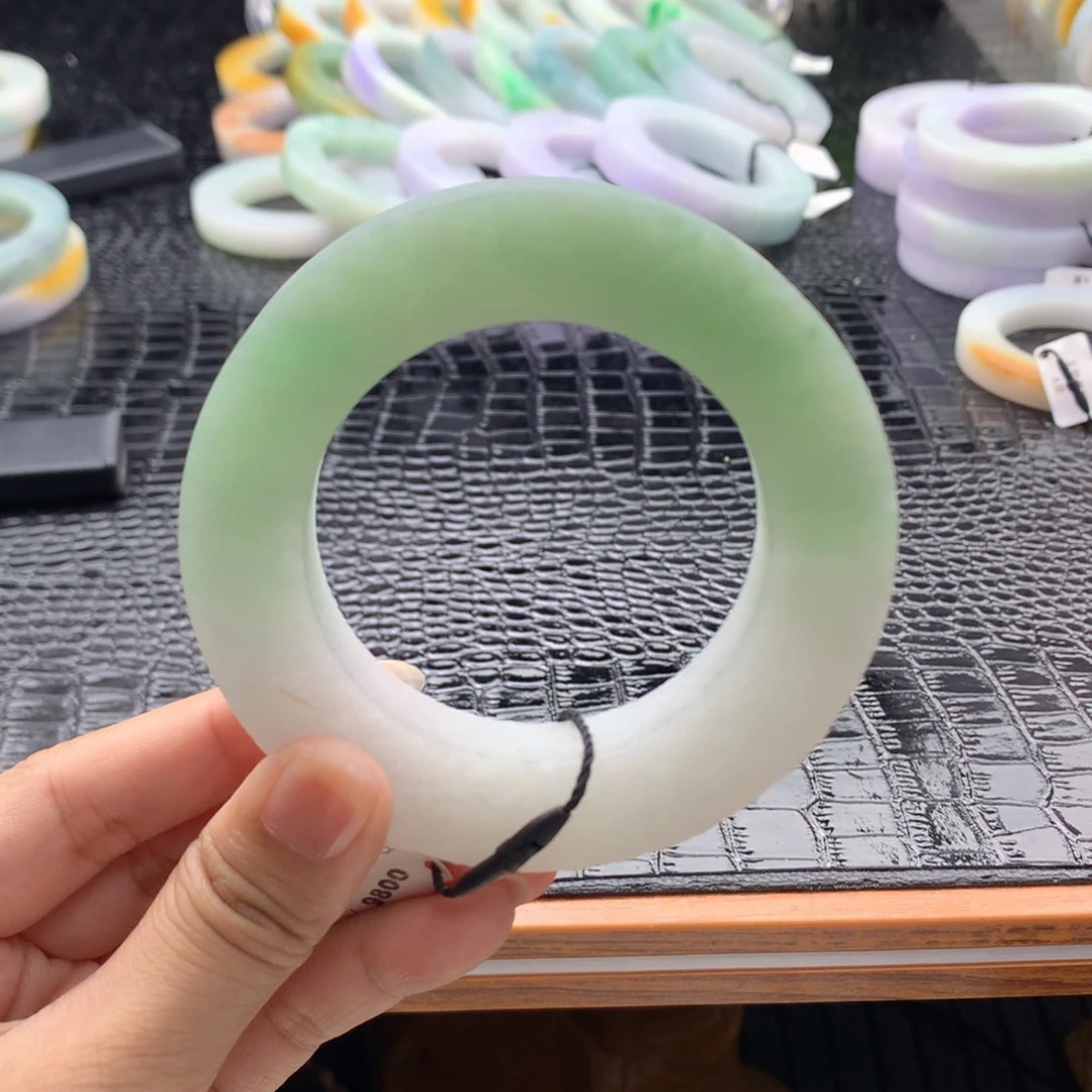未镶嵌天然翡翠定制翡翠