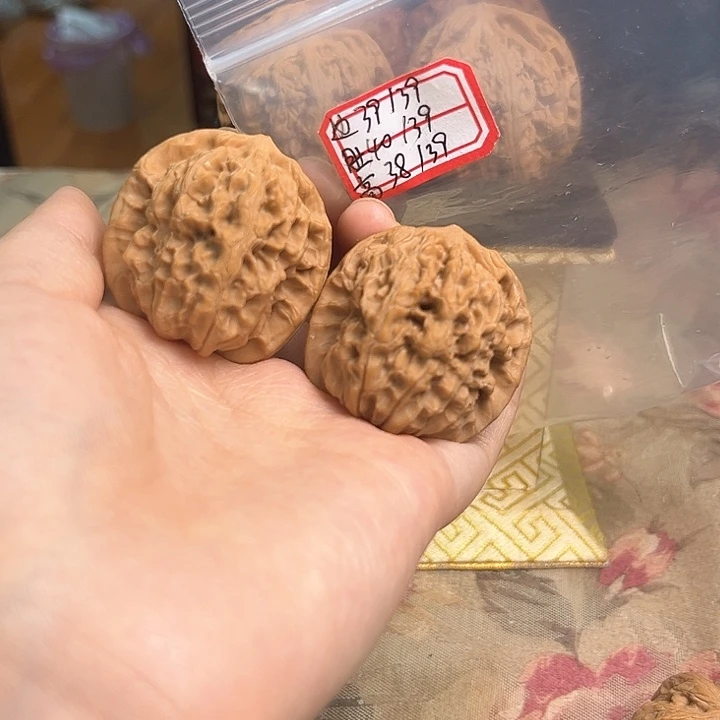 文玩核桃把件非嫁接马老四