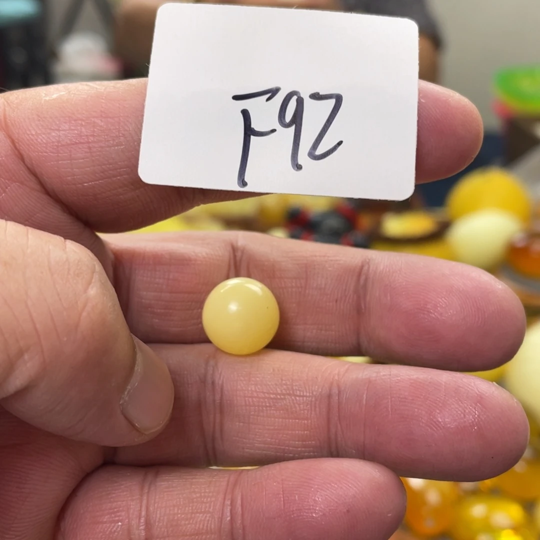 手链琥珀未镶嵌多样性发，发其中一件
