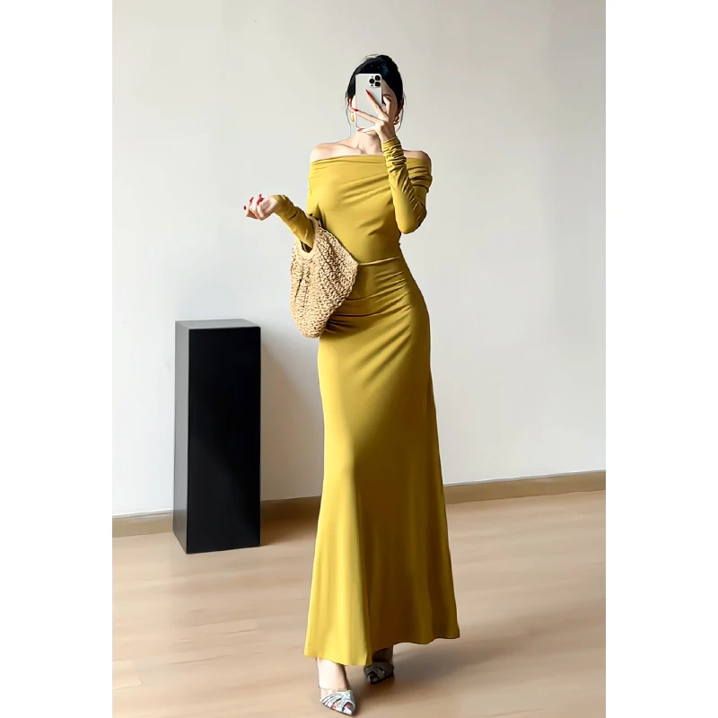 一字肩捏褶遮肉显瘦连衣裙女高级感外穿打底纯欲风包臀鱼尾裙长裙