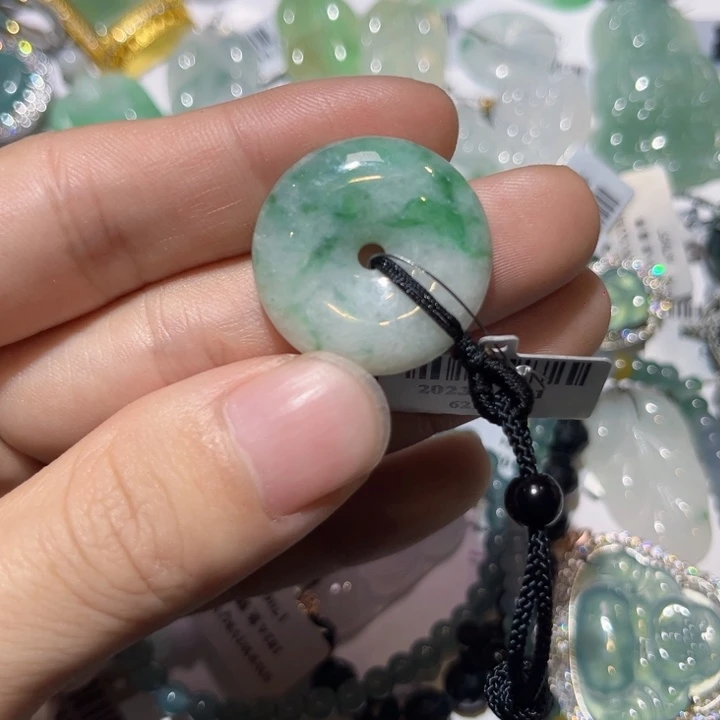 翡翠颈饰未镶嵌天然翡翠A货