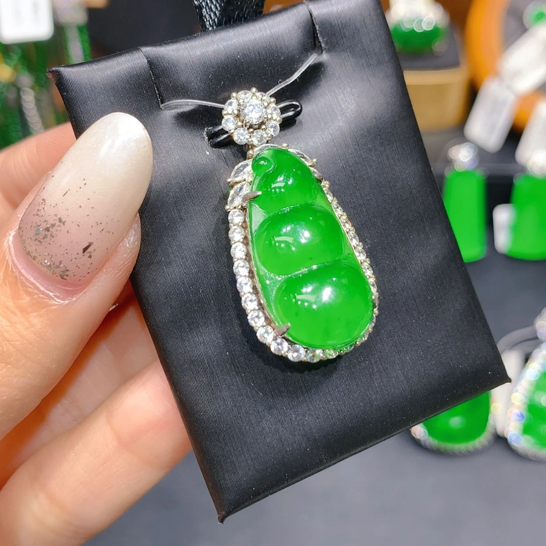 【闪购商品】颈饰银S925镶嵌翡翠4柒姐