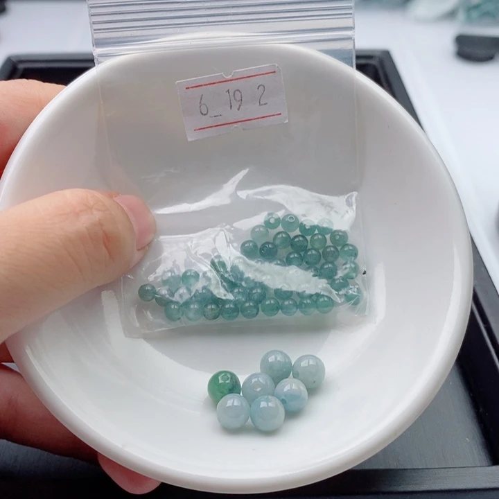 翡翠未镶嵌手链配饰