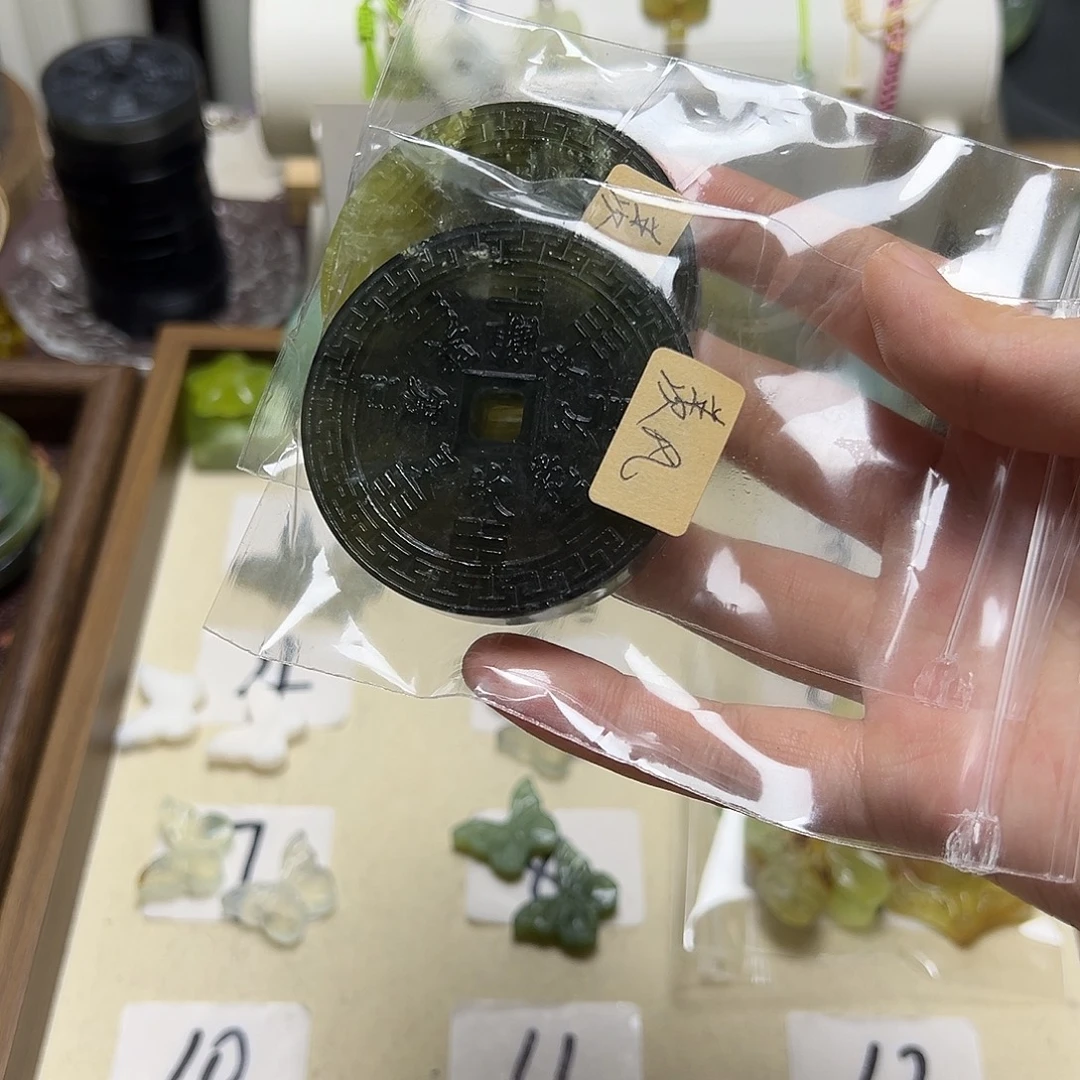 羡***风蛇纹石玉合金颈饰