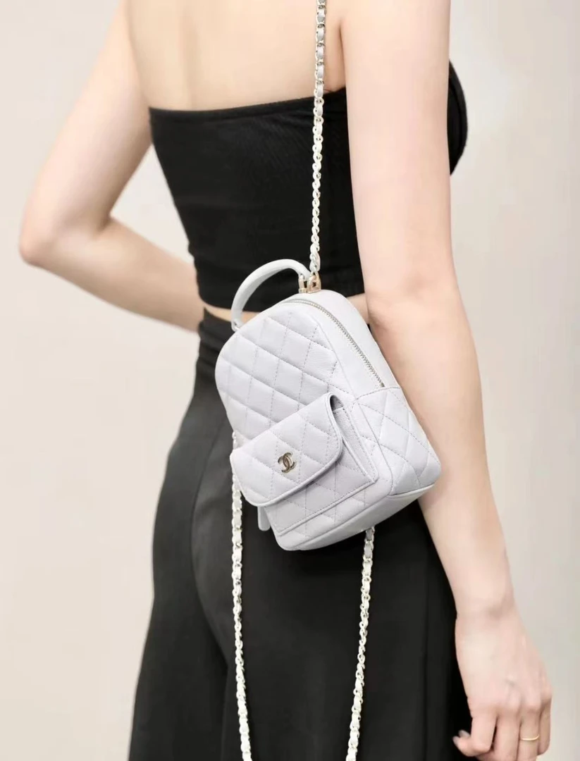 99新 Chanel/香奈儿 闲置/24c双肩包灰白色荔枝牛/甄选