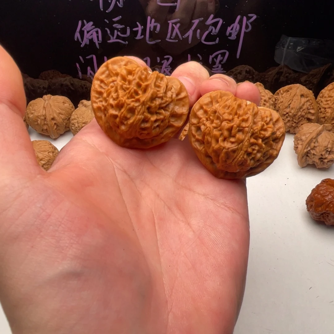 派***星把件核桃41全品桃心宫灯