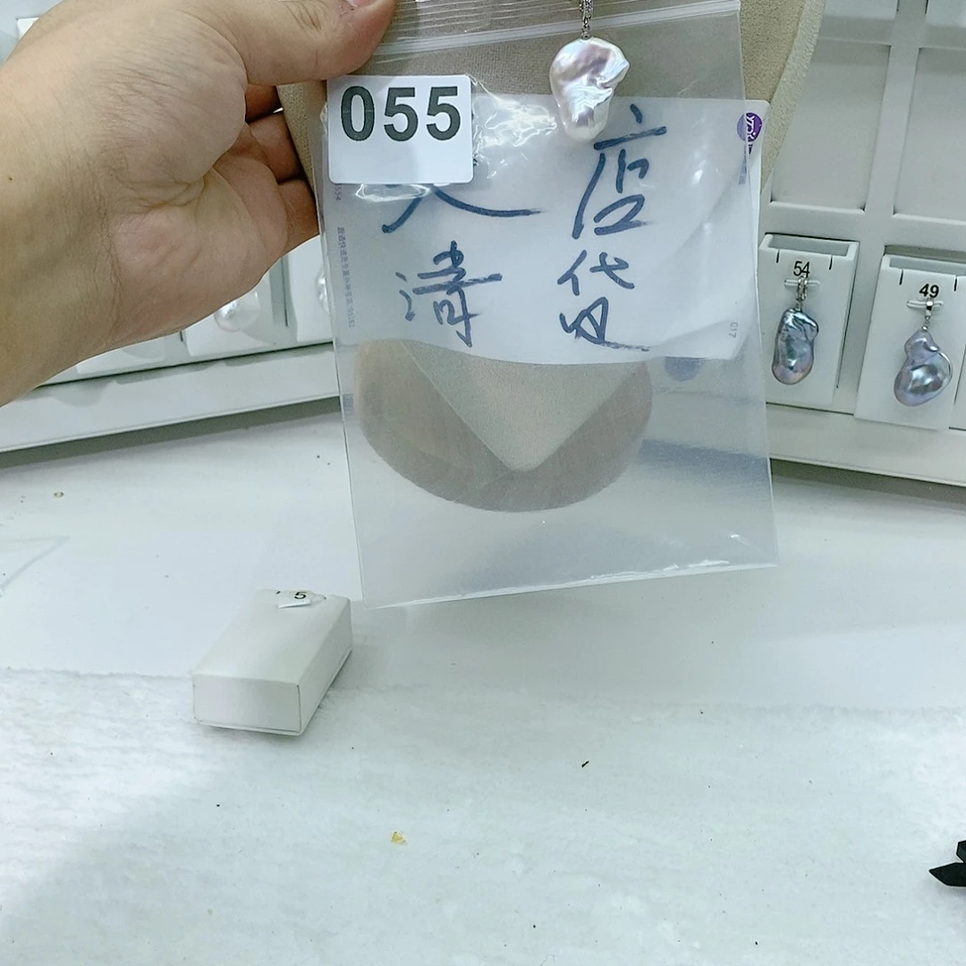 淡水珍珠颈饰合金