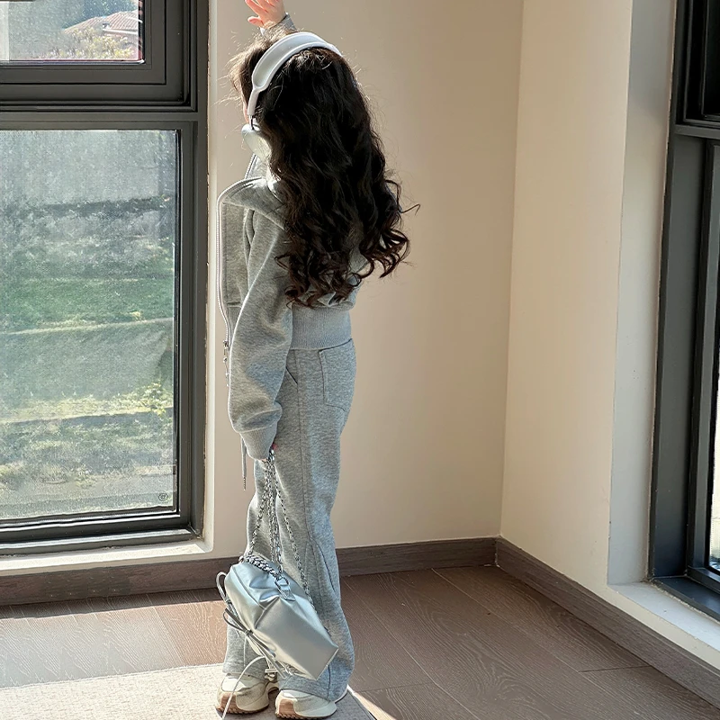 童装女童2025新款女孩春秋韩系休闲卫衣套装儿童时髦喇叭裤两件套