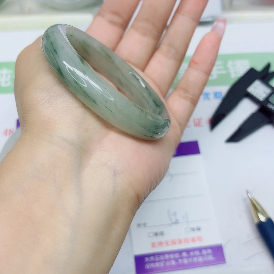 石英质玉未镶嵌手镯33/5655