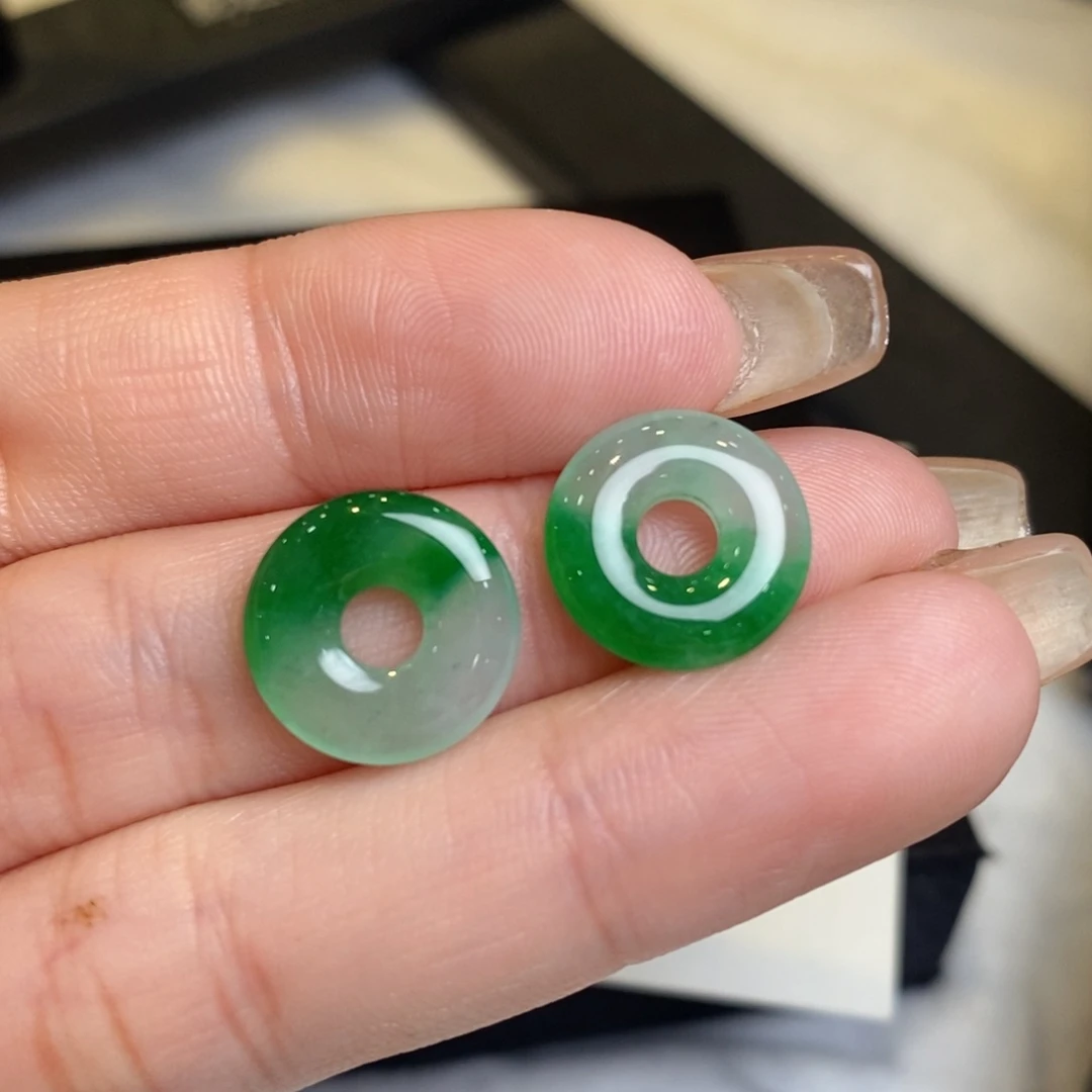 翡翠耳饰未镶嵌甜甜圈