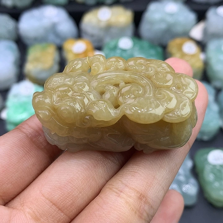 翡翠未镶嵌颈饰天然缅甸翡翠