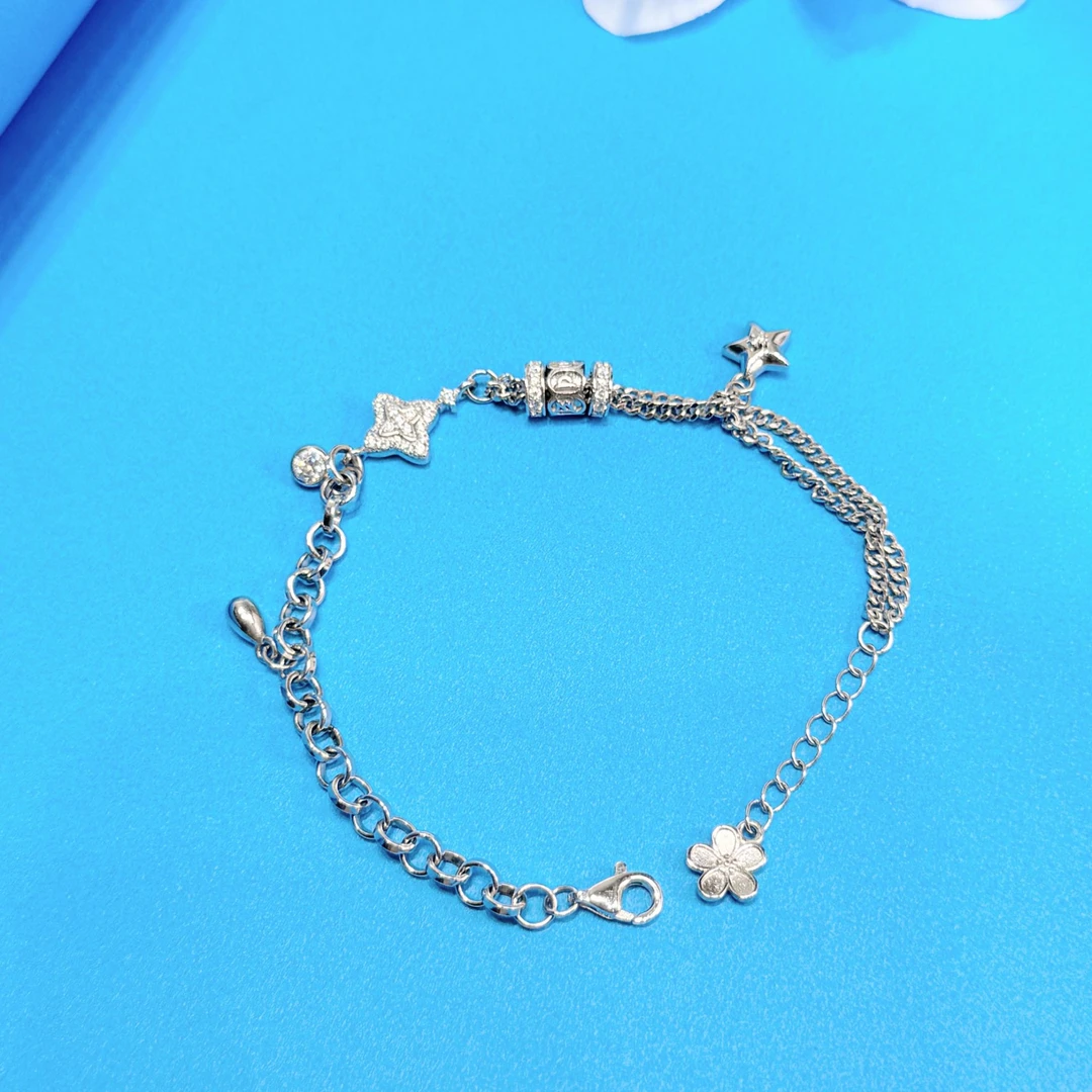 铂金PT950莫桑镶嵌繁星六字真言AB款时尚手链