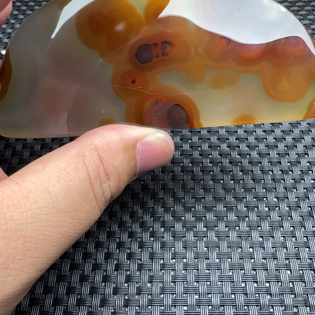 江***媒未镶嵌颈饰玛瑙/玉髓