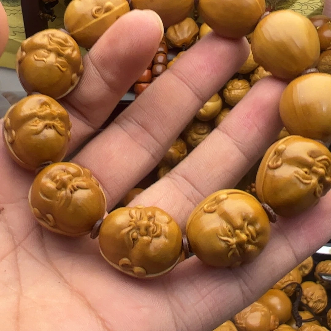吊坠橄榄核铁盒男刀痕胖子百态微返油