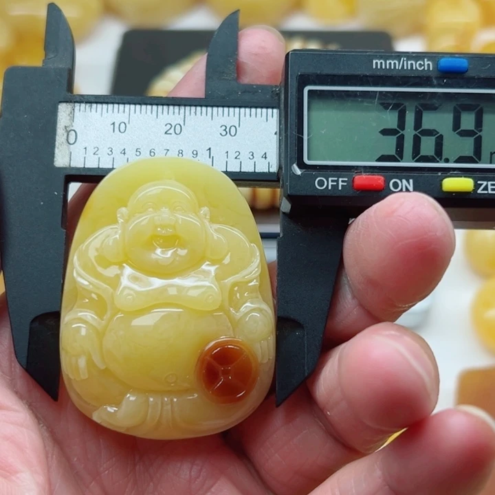 琥珀（矿物珀）未镶嵌裸石