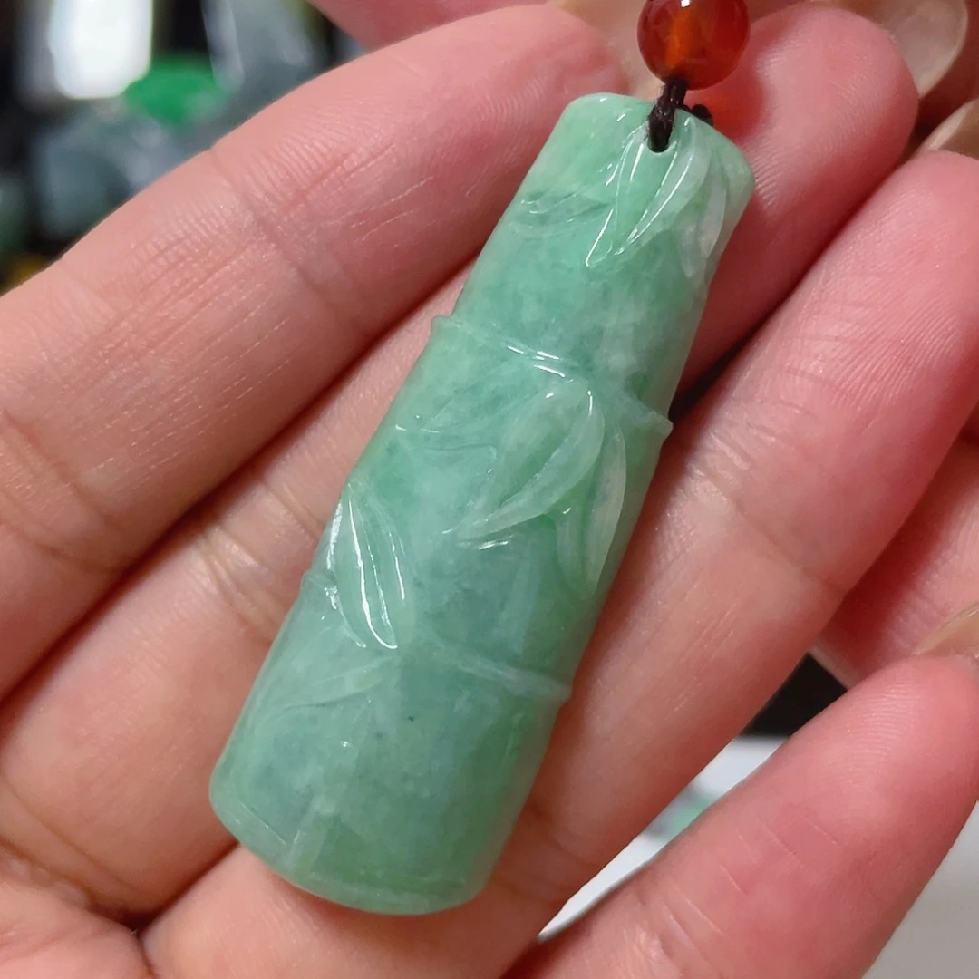 翡翠手镯未镶嵌翡翠150