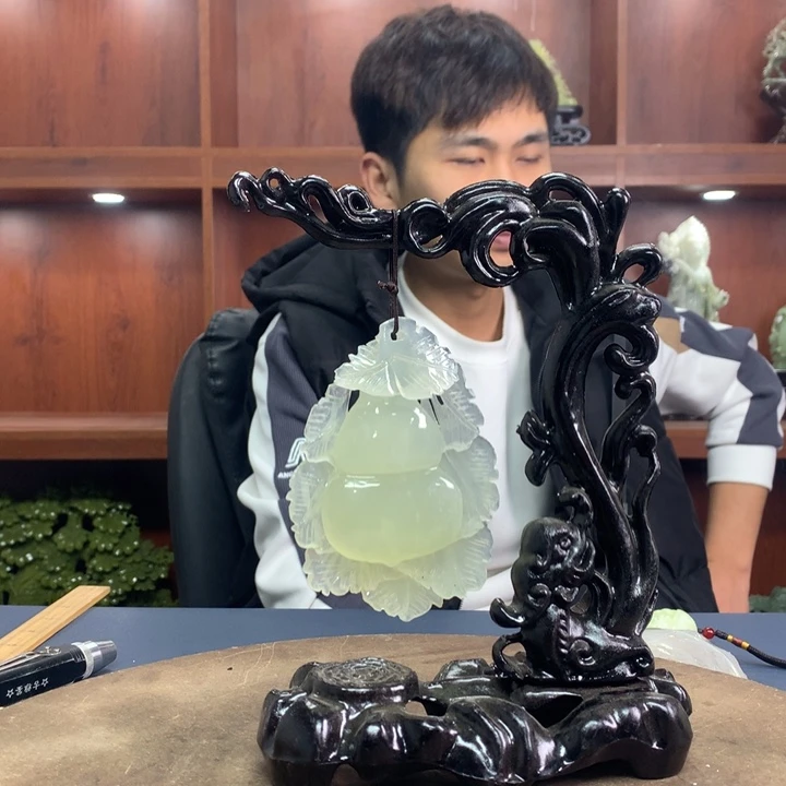 蛇纹石玉（覆膜）珠宝奇石未镶嵌赤****司