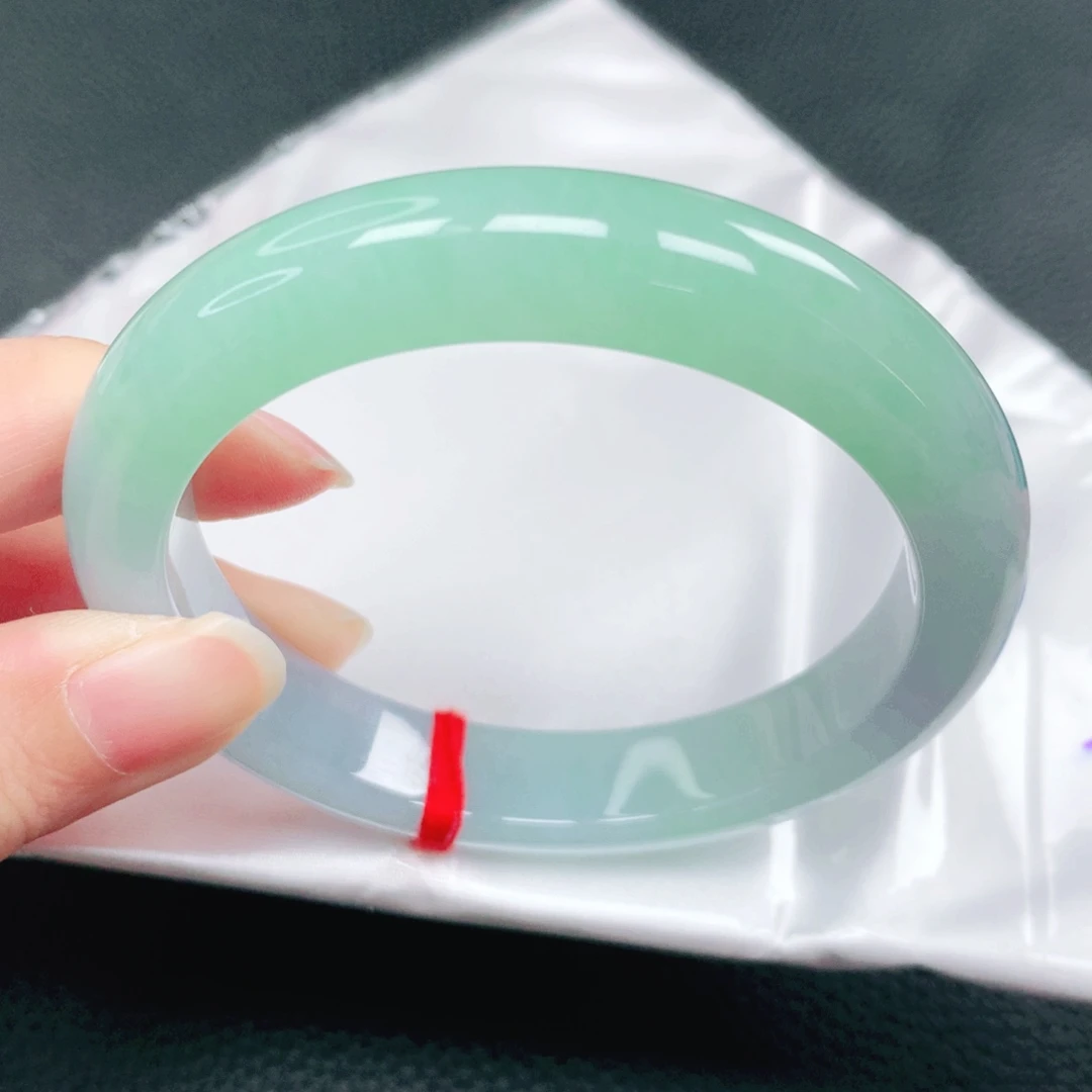翡翠未镶嵌手镯58圈