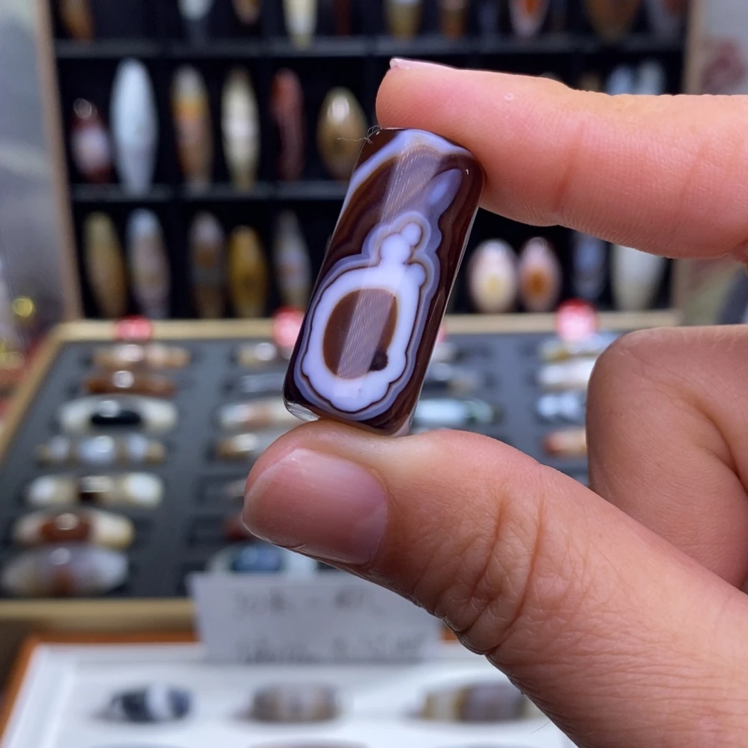 合金颈饰玛瑙/玉髓