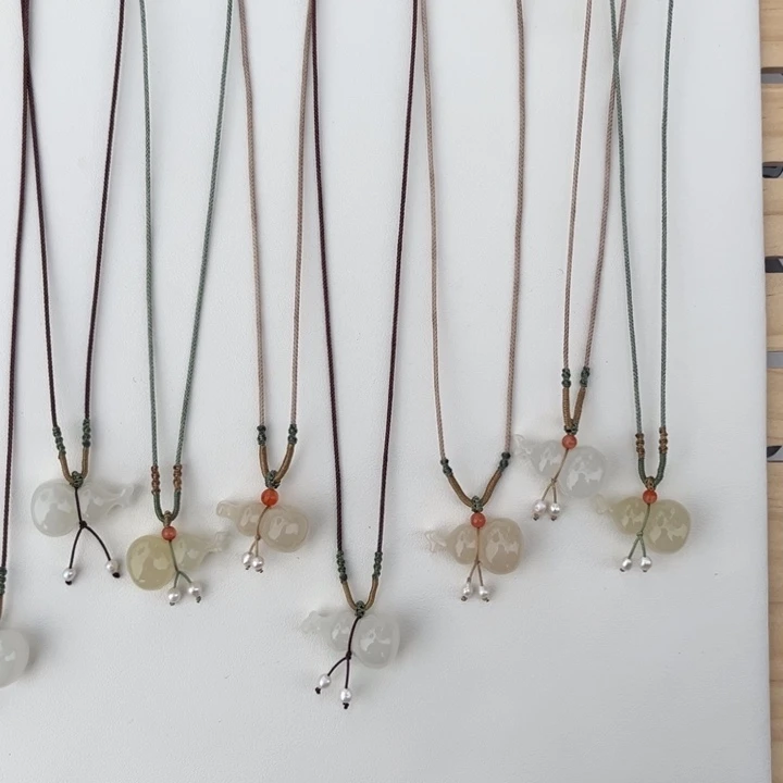 和田玉吊坠(不含链)未镶嵌多样性发货拍一发一