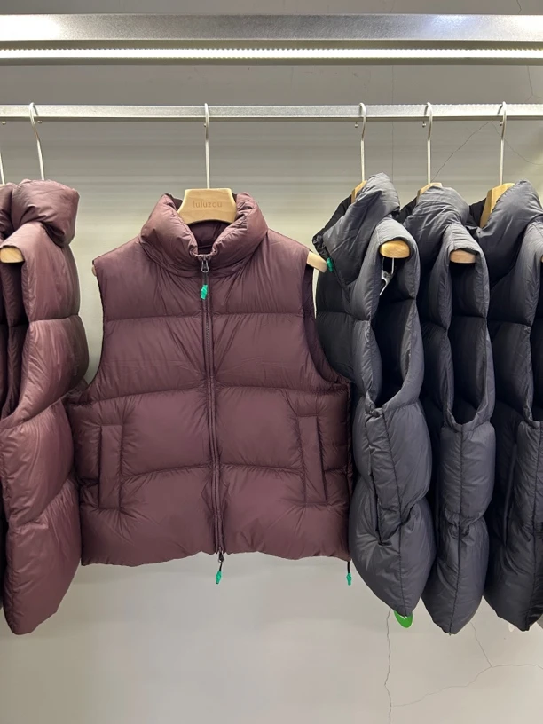 【zoululu】泡芙软糯羽绒马甲加厚女款立领纯色无袖外套9240