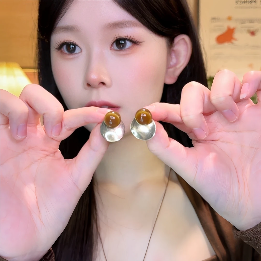 合金耳饰 复古耳环小众轻奢高级感秋冬耳饰新款爆款耳钉女气质