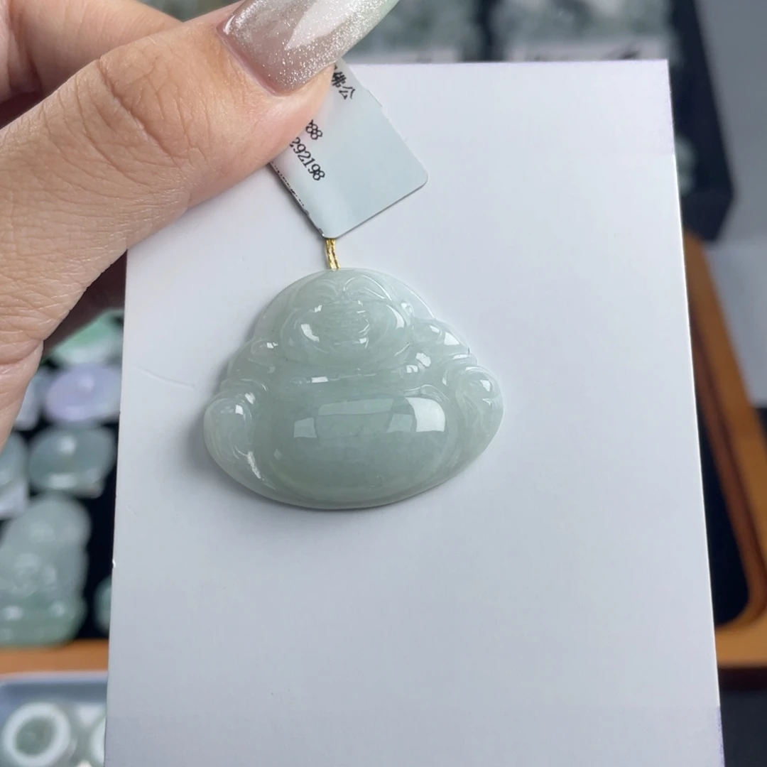 颈饰未镶嵌翡翠佛公