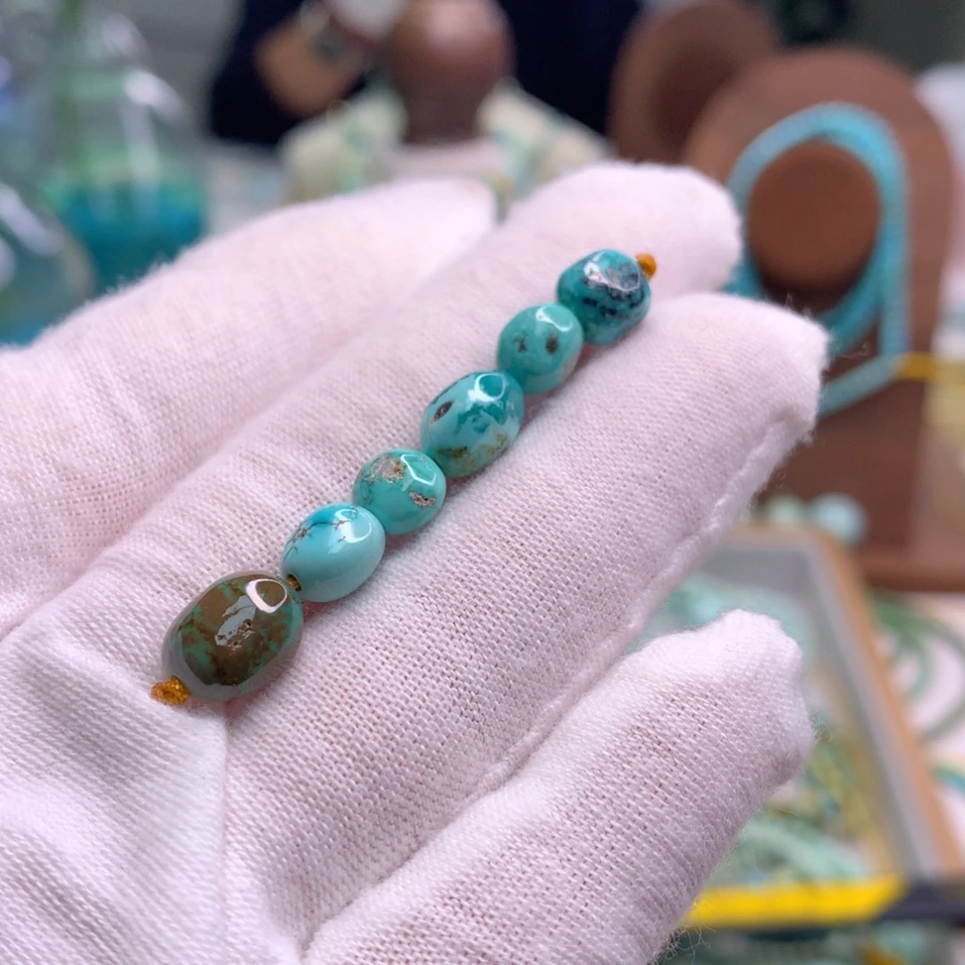 绿松石未镶嵌饰品