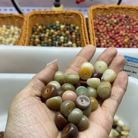 吊坠白玉菩提14大肠60颗