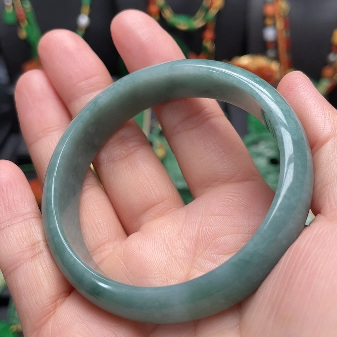 翡翠未镶嵌手镯55