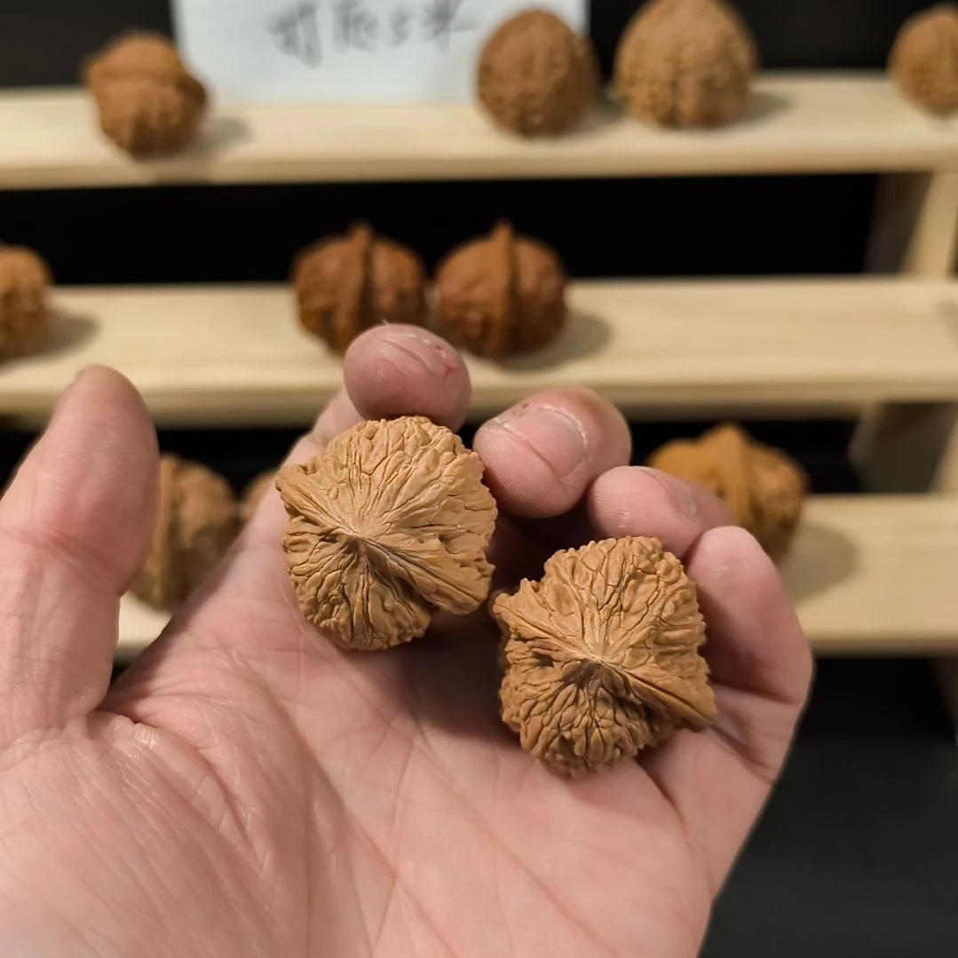 吊坠文玩核桃33绣球