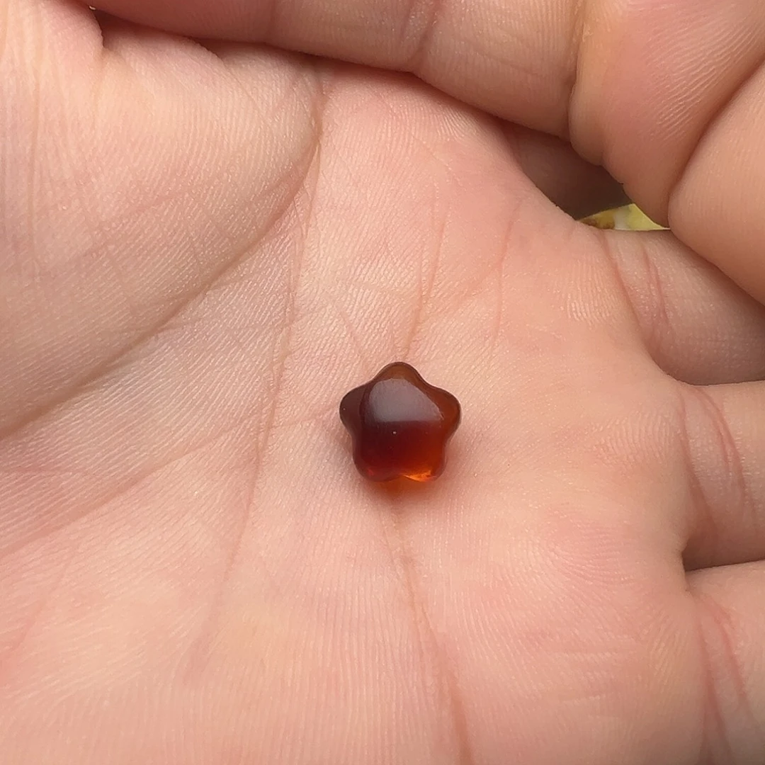 蜜蜡未镶嵌颈饰星星提溜吊坠（打孔不退换）微瑕漏