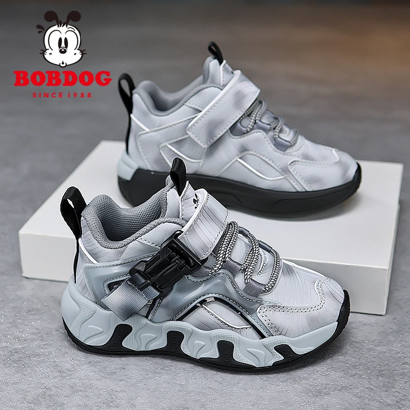 巴布豆男童鞋子皮面防水2025春秋新款防滑耐磨百搭软底儿童运动鞋