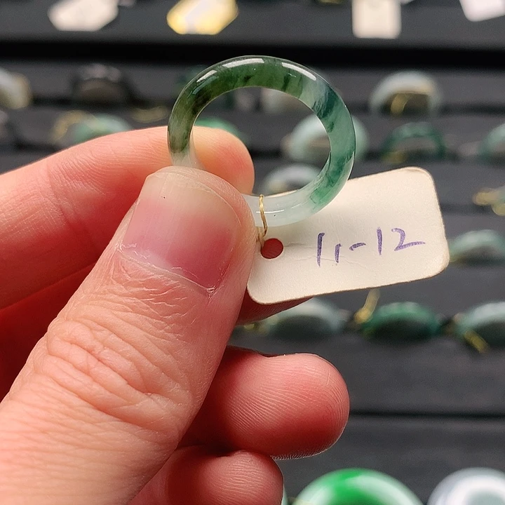 翡翠戒指未镶嵌戒指