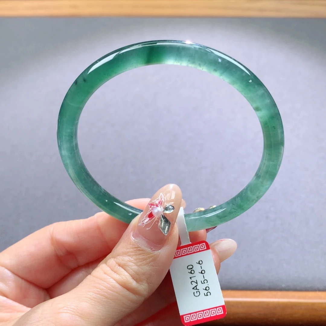 翡翠手镯未镶嵌天然翡翠手镯叮当镯