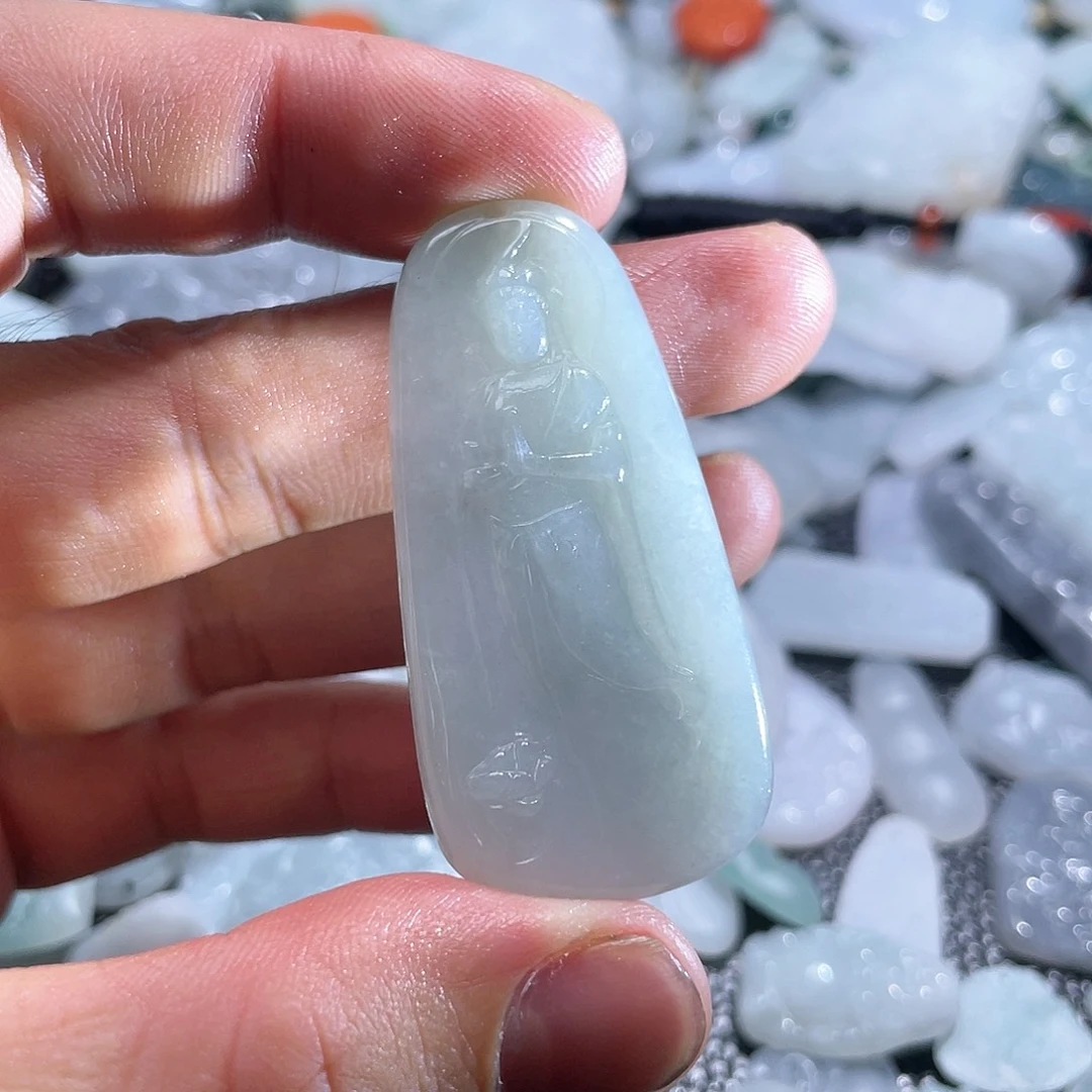 翡翠未镶嵌颈饰翡翠