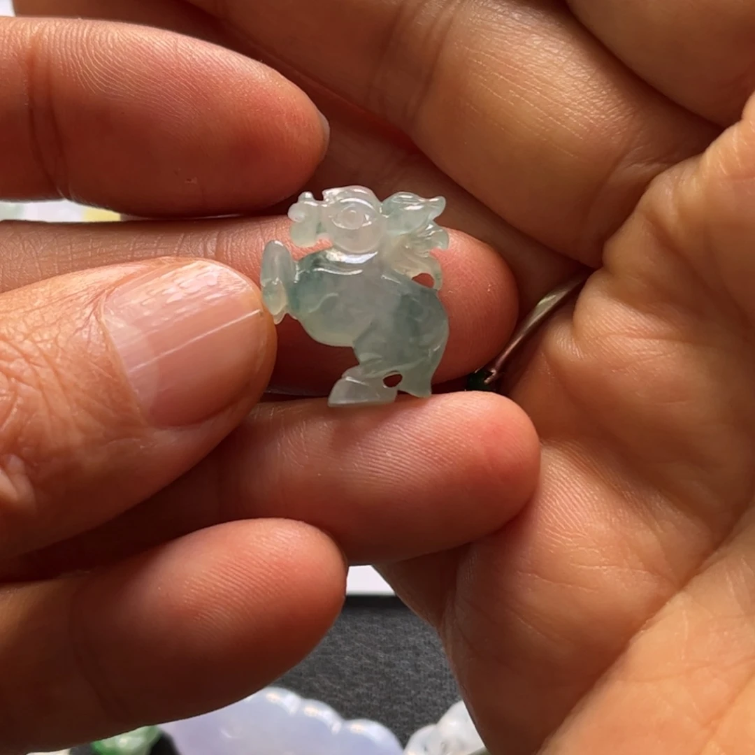 定制翡翠未镶嵌马