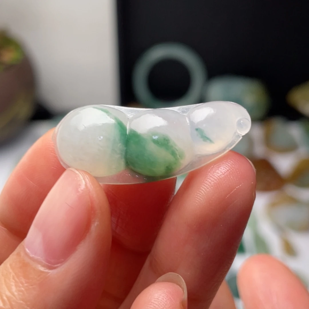 定制翡翠未镶嵌天然翡翠