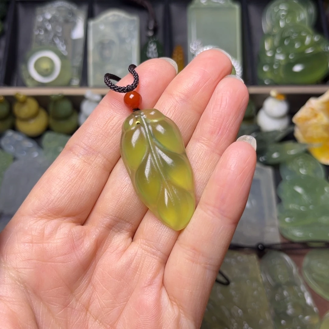 蛇纹石玉未镶嵌吊坠(不含链)