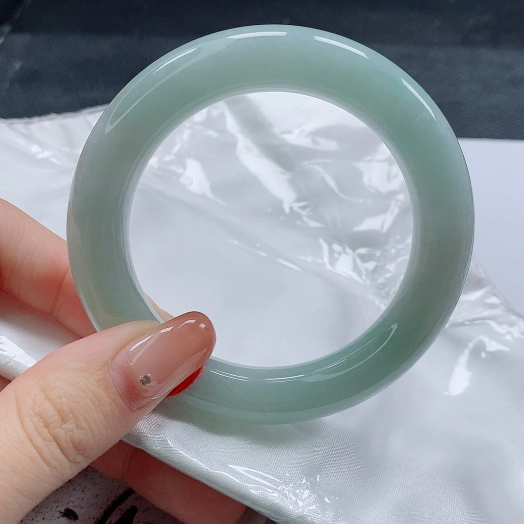 【闪购商品】未镶嵌手镯（圆镯）翡翠499号