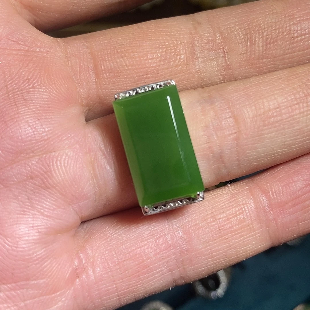 【闪购商品】银S925镶嵌戒指和田玉