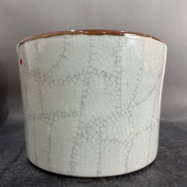 3370 哥釉大卷缸