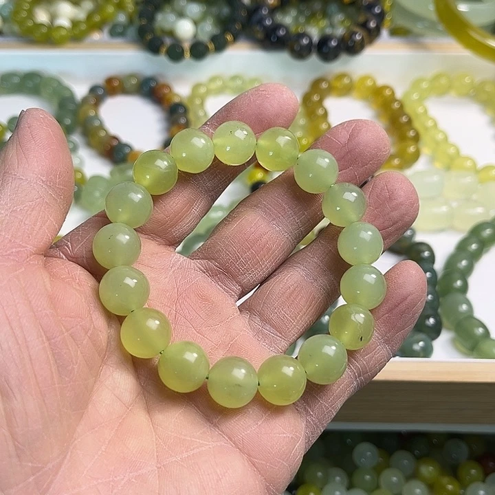 合金蛇纹石玉颈饰