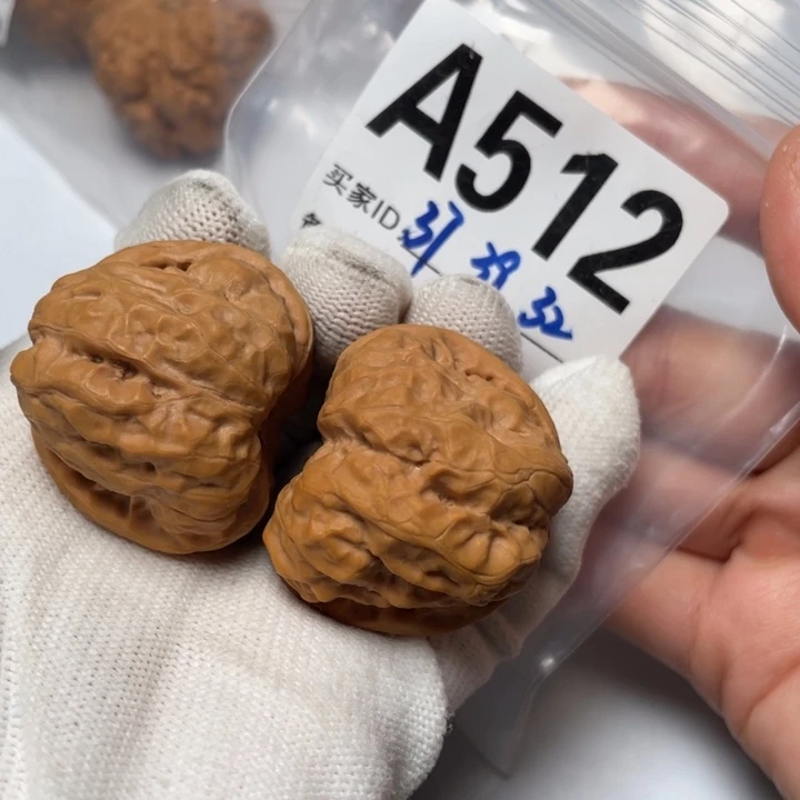 文玩核桃把件37 39 32开背