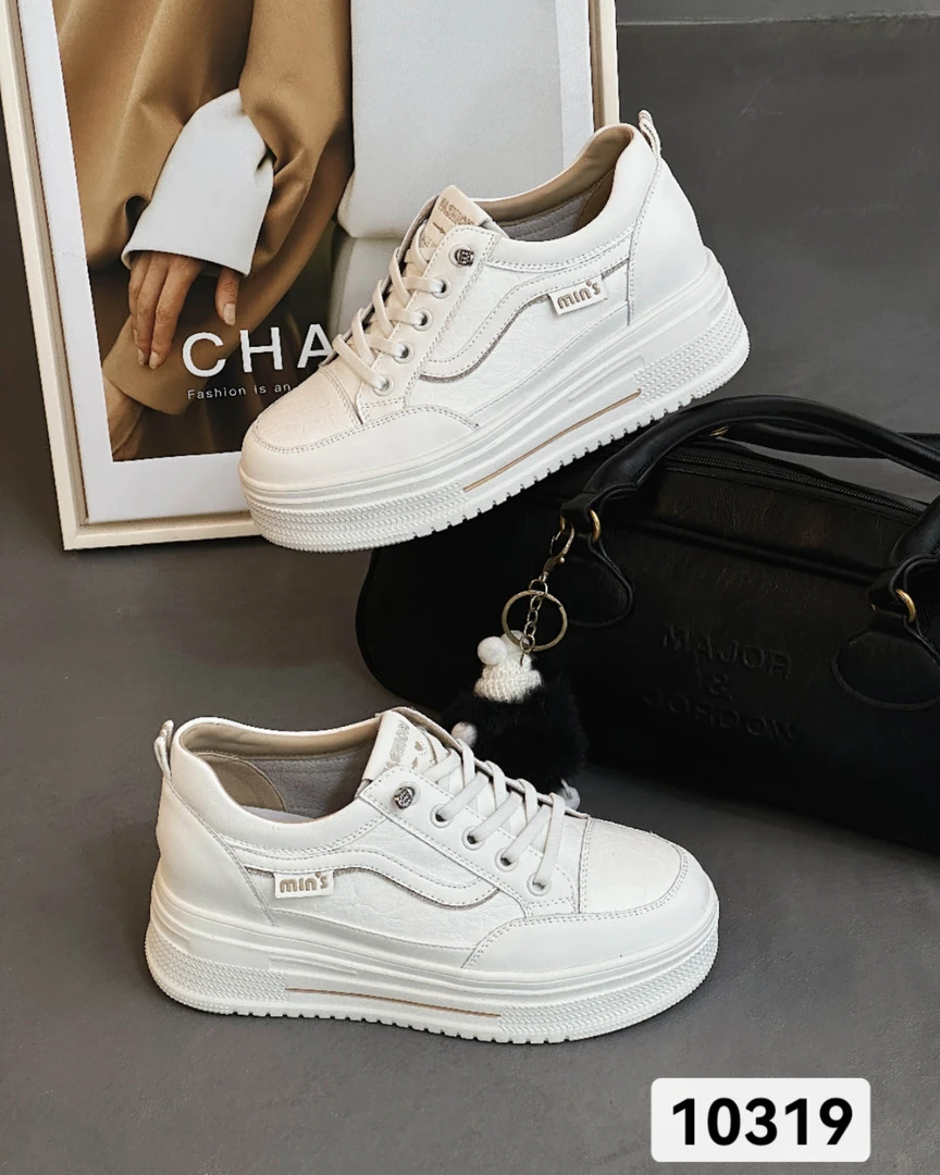 春季新款内增高真皮小白鞋 小个子轻便松糕鞋