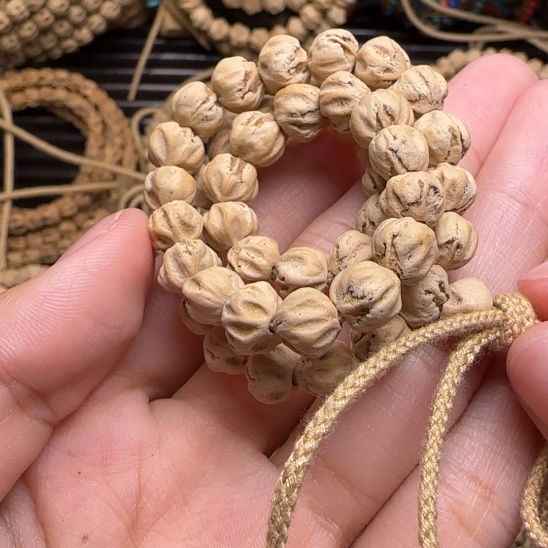 柏香籽/百香籽吊坠冯*