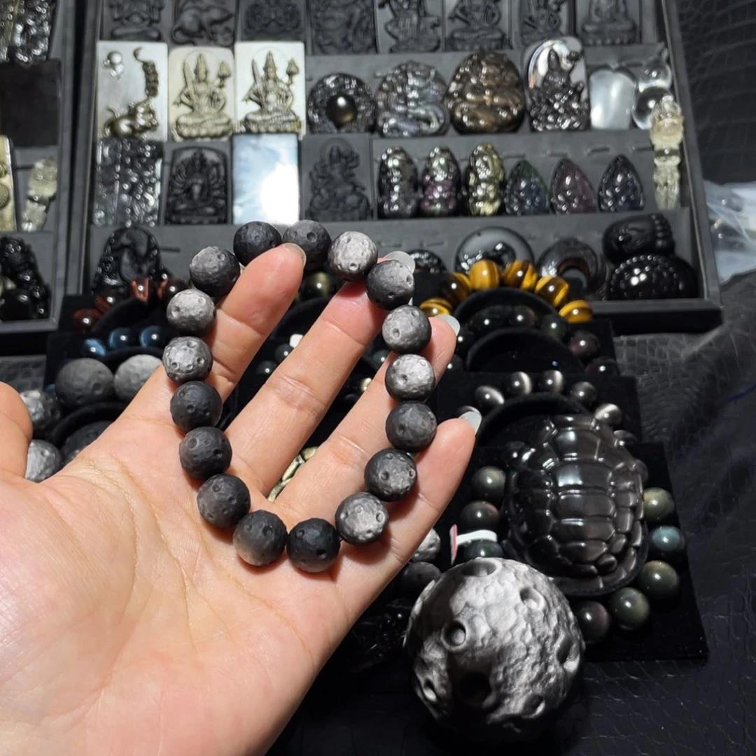 淡***抹黑曜岩未镶嵌珠宝奇石