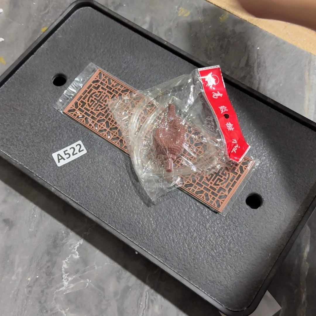 微瑕疵介意勿拍陶瓷器皿B041