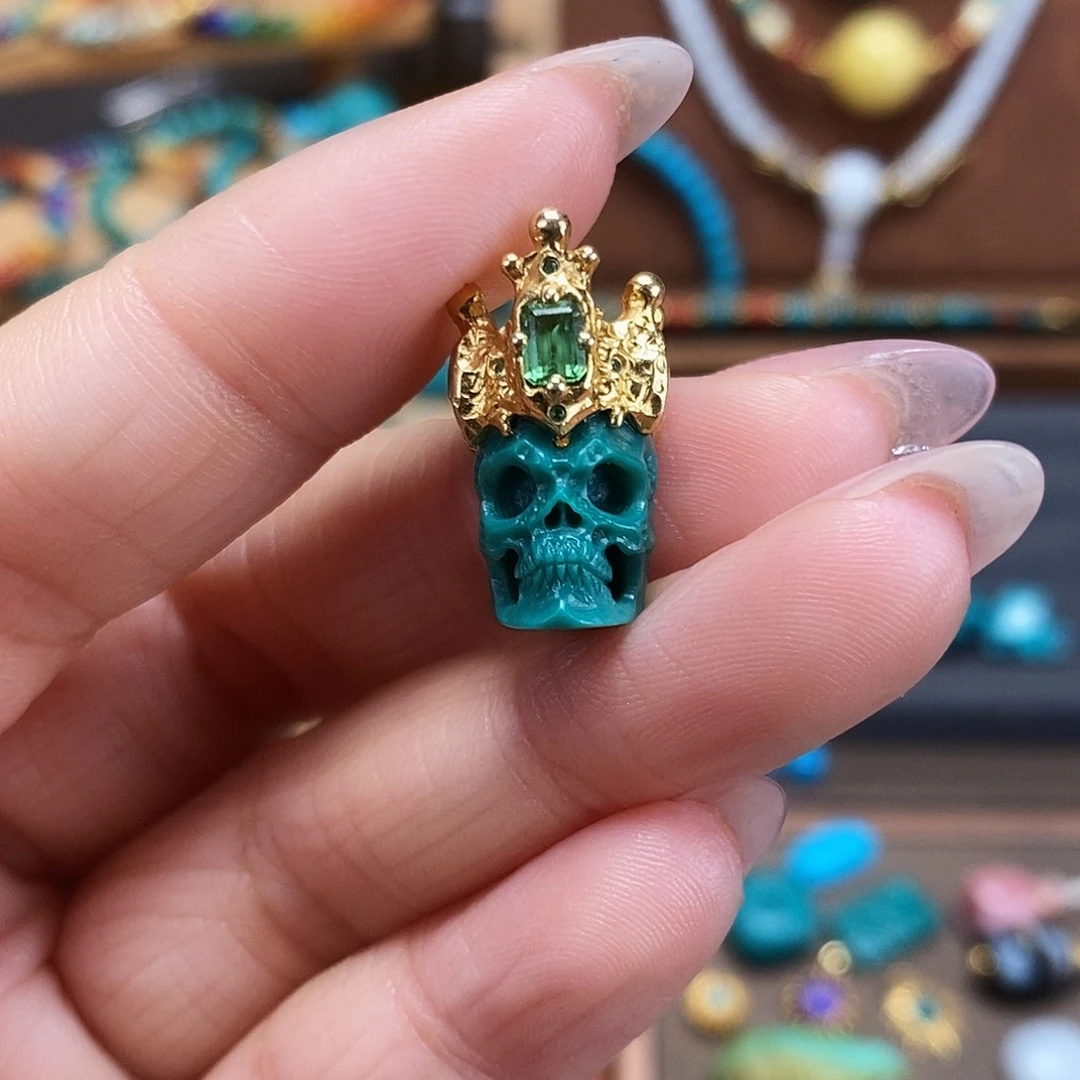 绿松石未镶嵌珠宝奇石